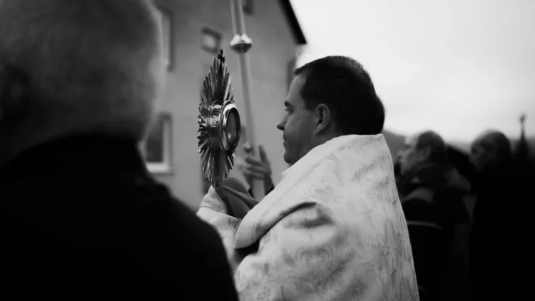 DEKANÁTNA EUCHARISTICKÁ PROCESIA – fotogaléria